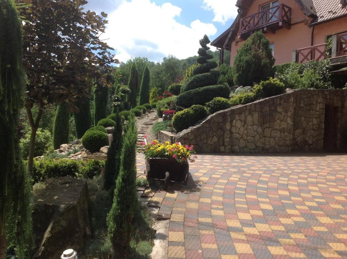 Виллы Верес Яремче-16