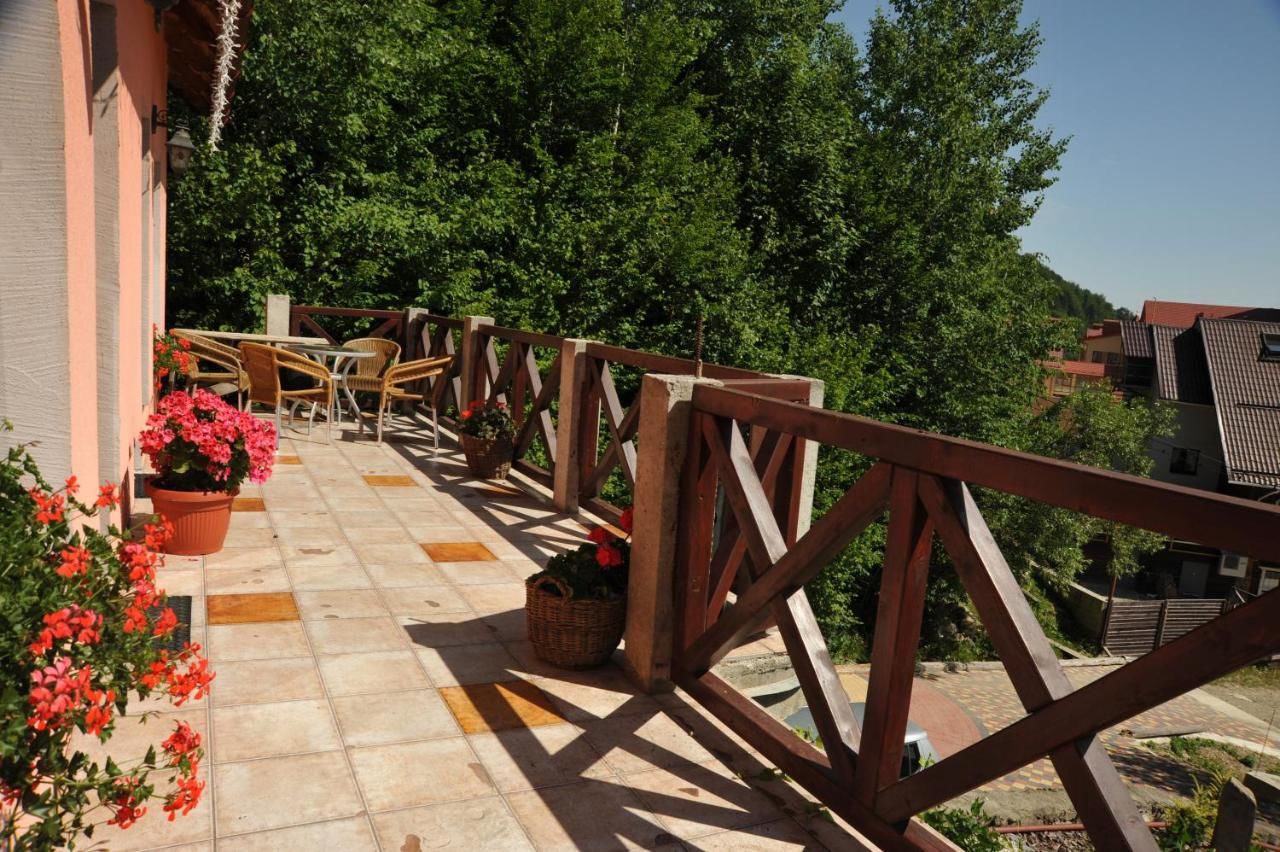 Виллы Верес Яремче-33