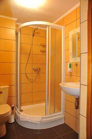 Виллы Верес Яремче Полулюкс-6